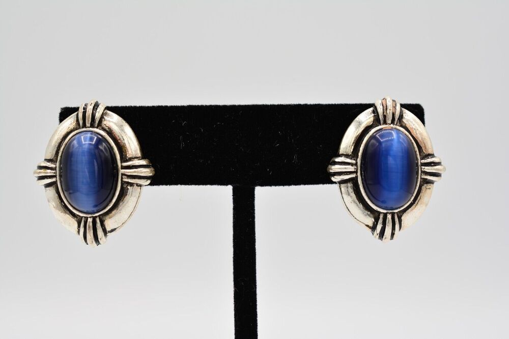 Avon NR Vintage Cabochon Earrings Blue Stone Silver Tone Signed 1980s BinAF
